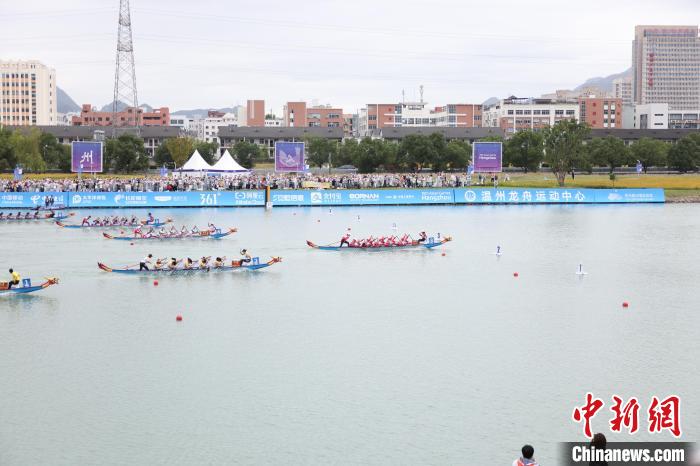 中国龙舟女队包揽亚运会女子组三金