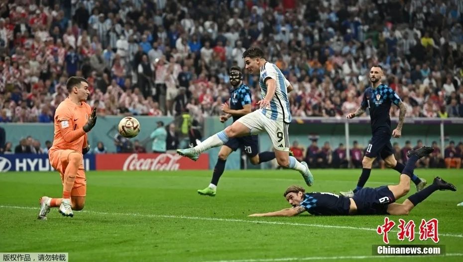 梅西率阿根廷30胜克罗地亚 时隔八年重返决赛