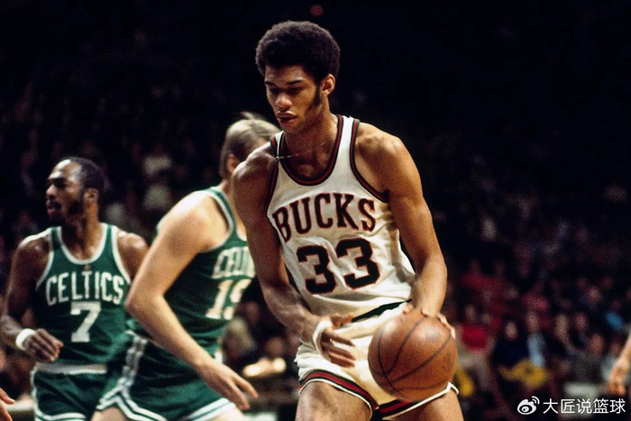 NBA历史防守中锋TOP20揭晓：比尔·拉塞尔登顶，贾