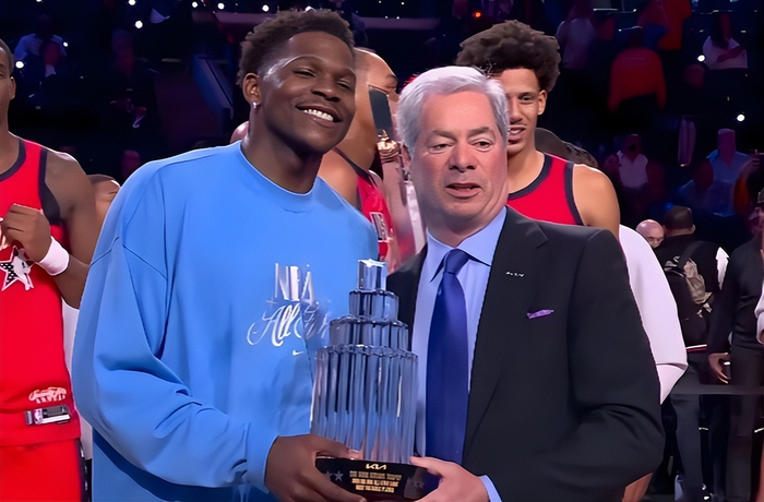 东契奇坎宁安申诉成功获评奖资格 爱德华兹遭驳